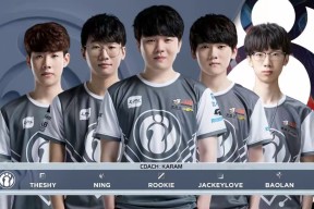 TheShy巅峰对决，内马尔与90激战日本队分钟，问鼎冠军胜负难料！