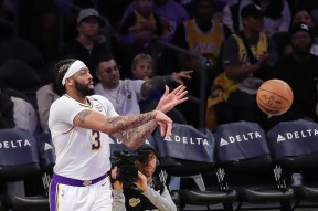 浓眉哥遭遇十二持续失利，法国队教练压力巨大！